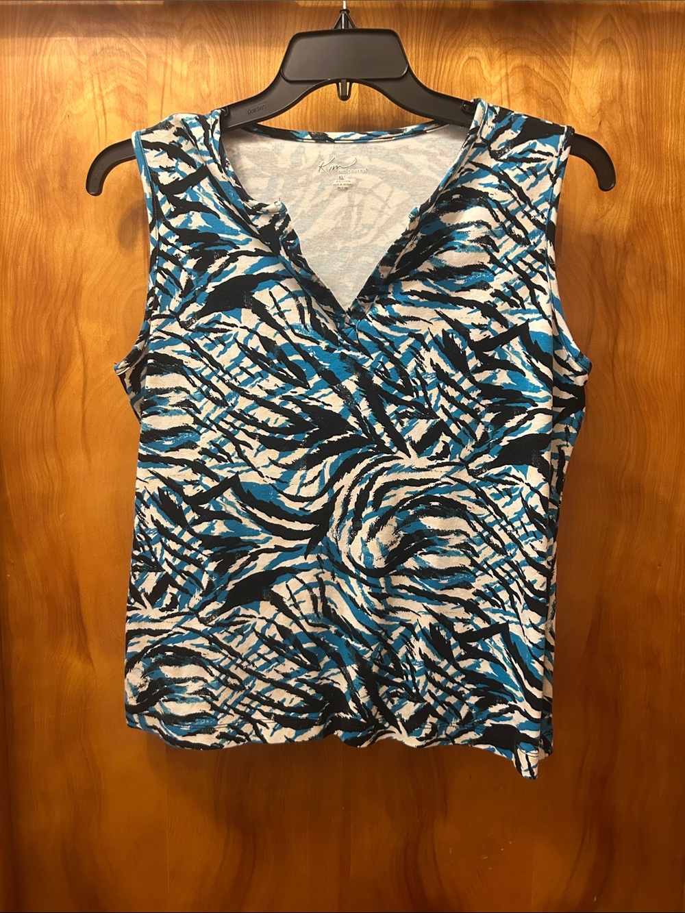 Kim Rogers Blue Black White Abstract V-Neck Sleeveless Tank